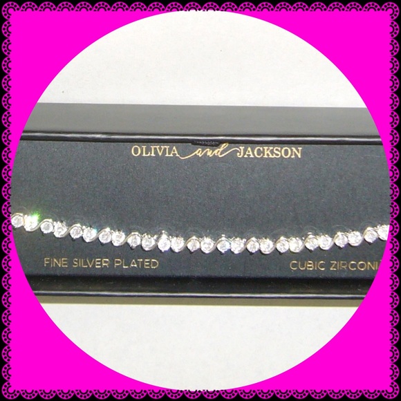 ❤️❤️❤️Olivia and Jackson Bling Tennis Bracelet - Picture 1 of 6